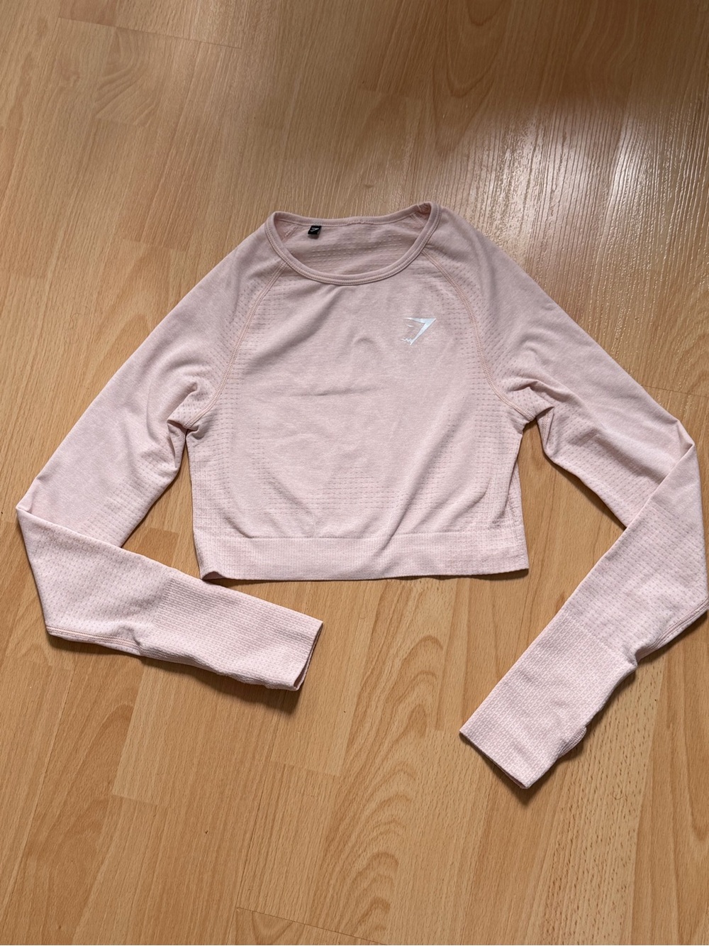 Gymshark Long Sleeve Cropped Seamless Top — Soft Pink